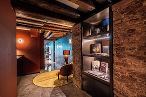 Palazzo Rota Luxury Apartments