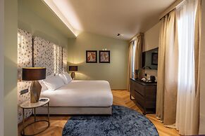 Palazzo Rota Luxury Apartments