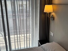 Hotel B and B Suites