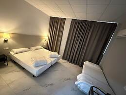 Hotel B and B Suites