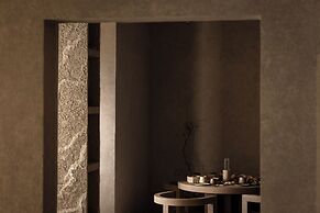 Nomos Hotel