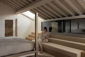 Nomos Hotel