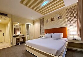 The Rich Hotel Rama 5