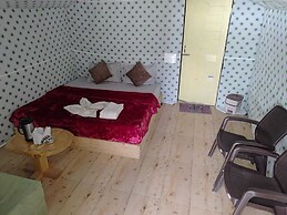 Anupam River Side Camps And Cottage