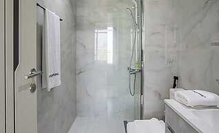 Homesgetaway -spacious 1BR Apt in Pearlz by Danube