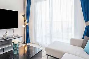 Homesgetaway -spacious 1BR Apt in Pearlz by Danube