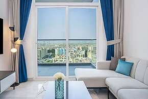 Homesgetaway -spacious 1BR Apt in Pearlz by Danube