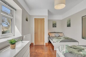 Cozy 2 Bedroom Cottage