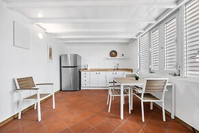 Beachfront With Pool Free Parking