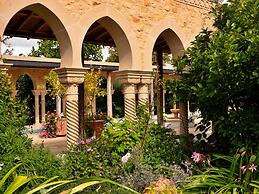 Villa in Pollenca With Sea Views & Pool