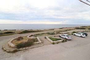 MONOLOCALE LA CORTE SUL MARE