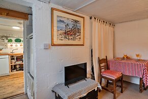 Cottage in Praa Sands Near the Beach