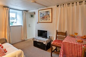 Cottage in Praa Sands Near the Beach