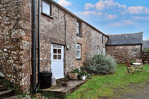 Cottage in Praa Sands Near the Beach