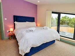 Holiday Home in Cotswolds With Hot Tub