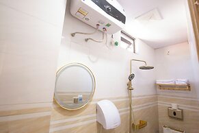 Quyenly Motel