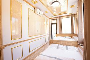 Quyenly Motel