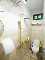 Quyenly Motel