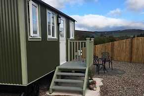 Cabin for 2 With Walks, Wifi, bat and Restaurant