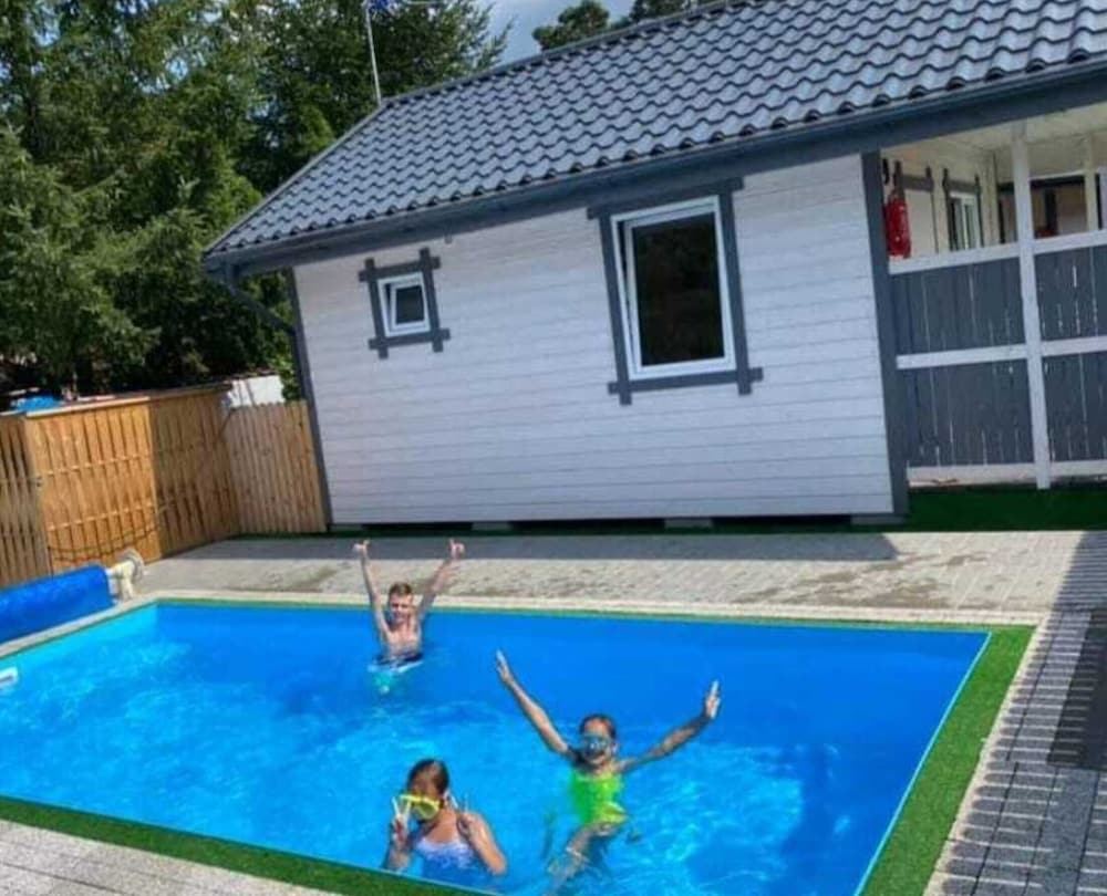 Single-storey Holiday Homes, Swimming Pool