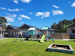 Single-storey Holiday Homes, Swimming Pool