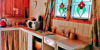 Shepherd's Hut in Romsey With Fire Pit