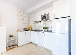 1 Bedroom Apartment Near Nova Beach
