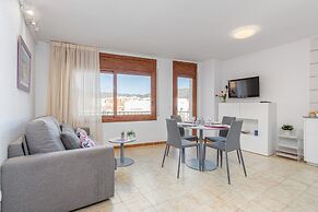 1 Bedroom Apartment Near Nova Beach
