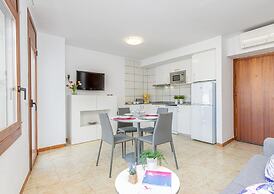 1 Bedroom Apartment Near Nova Beach
