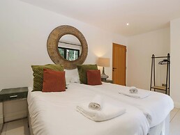 Forest Lodge