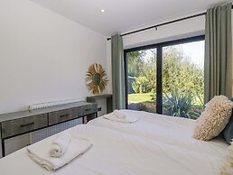 Forest Lodge