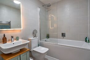 Coach House by Holcombe Beach & Coastal Path