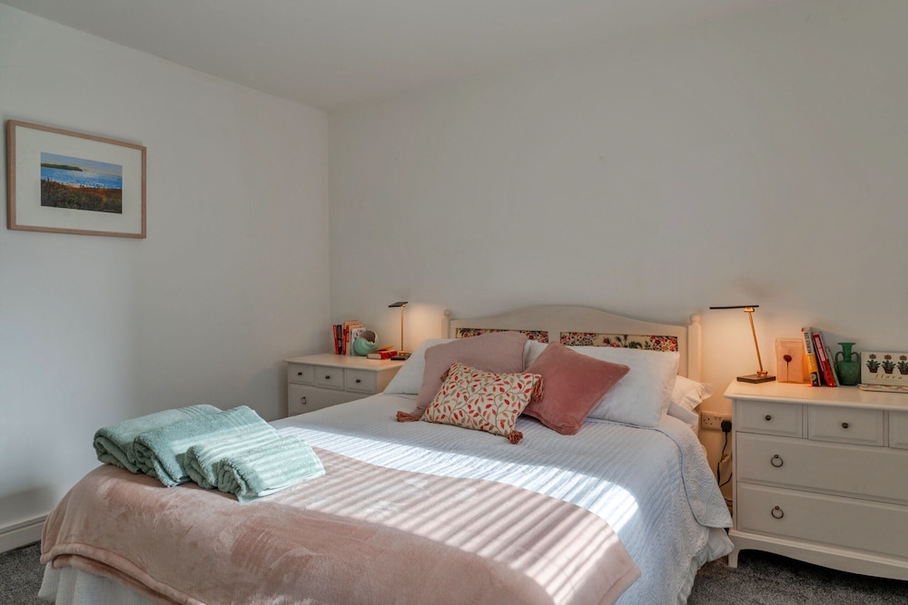 Coach House by Holcombe Beach & Coastal Path