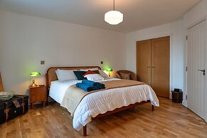 Coach House by Holcombe Beach & Coastal Path