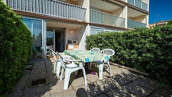 Apartment in Agde for Four Guests