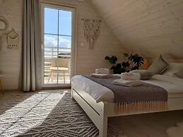 Beachside House in Kopan With Heated Pool