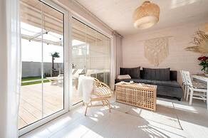 Beachside House in Kopan With Heated Pool
