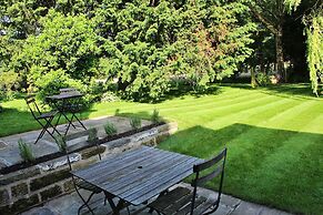 Cottage in North York Moors With Scenic Trails