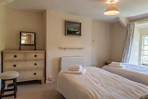 Charming Holiday Cottage in Wirthypool, No Deposit