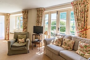 Charming Holiday Cottage in Wirthypool, No Deposit