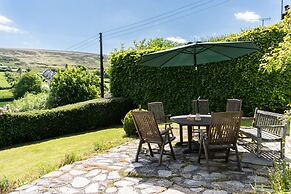 Charming Holiday Cottage in Wirthypool, No Deposit