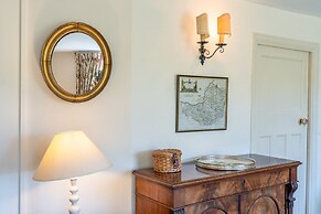 Charming Holiday Cottage in Wirthypool, No Deposit