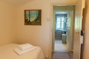 Charming Holiday Cottage in Wirthypool, No Deposit