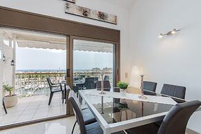 3-bedroom Apartment With sea View