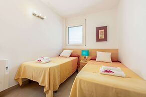 3-bedroom Apartment With sea View