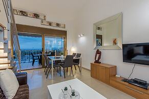3-bedroom Apartment With sea View
