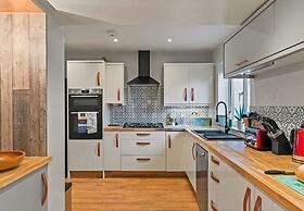 Cottage in Devon Near Tarka Trail & Beaches