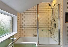 Cottage in Devon Near Tarka Trail & Beaches