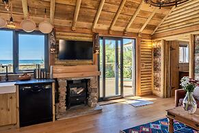 Lodge in Cornwall With Widemouth Bay Views
