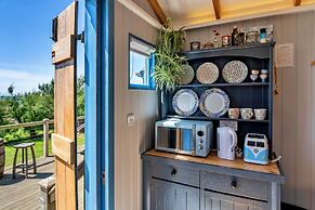 Lodge in Cornwall With Widemouth Bay Views